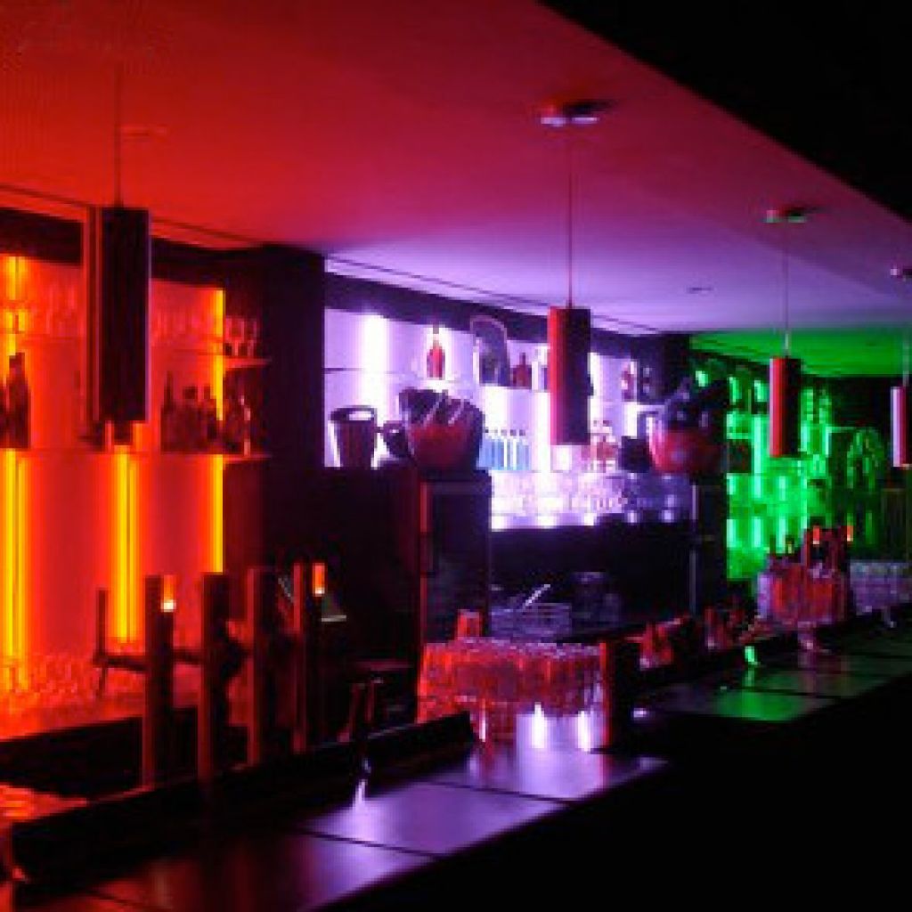 LAKES Bar Discotheque in 5201 Seekirchen